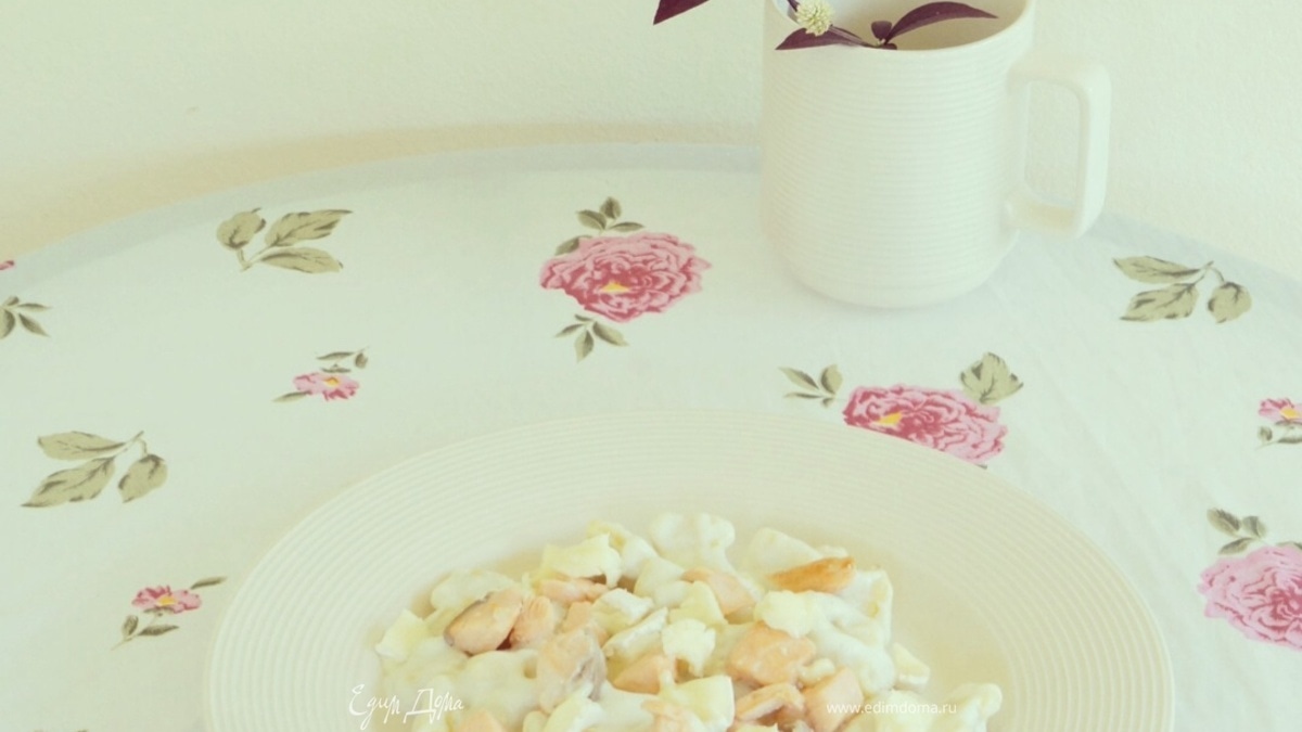 Тыквенные ньокки в соусе бешамель с форелью и сыром Бри