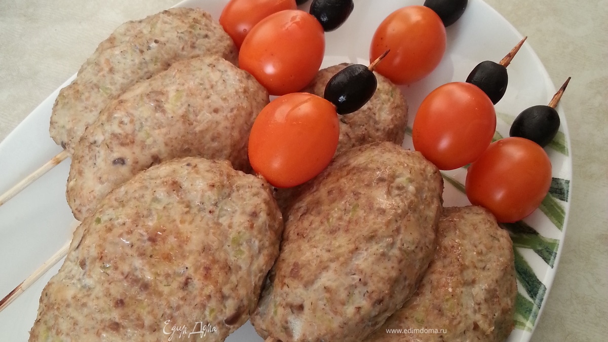 Полезные куриные котлетки для детки