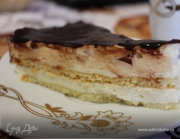 Торт "Птичье молоко" с кусочками желе