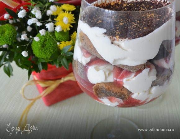 Тирамису с малиновым сиропом Тирамису с малиновым сиропом