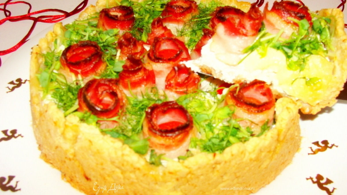 Киш "Сети Купидона" из лимонного теста с рикоттой, моцареллой и черри в беконе