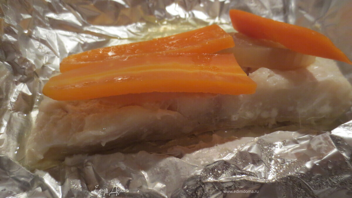 Рыба в фольге с овощами