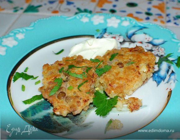 Биточки из риса, перловки и чечевицы 