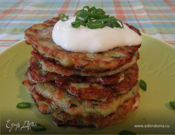 Нежные оладьи из цукини с фетой