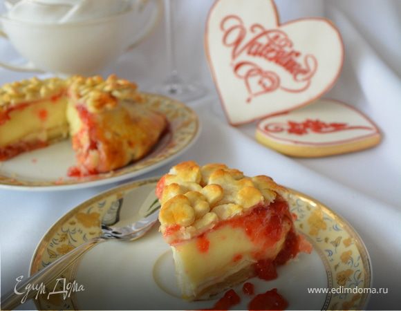 Камамбер с клубничным джемом