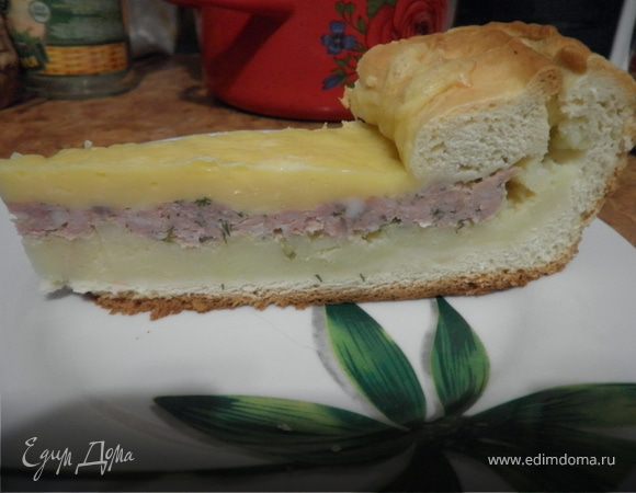 Слоеный пирог с мясом