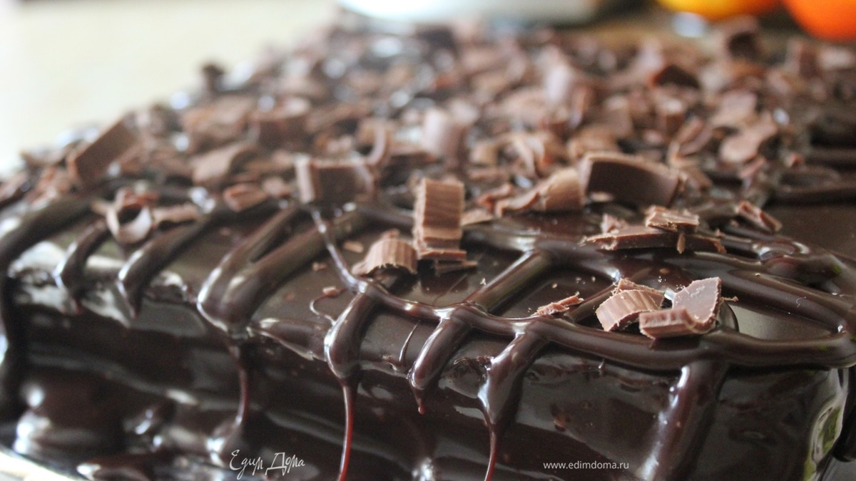 Брауни с ганашом и шоколадным гляссажем