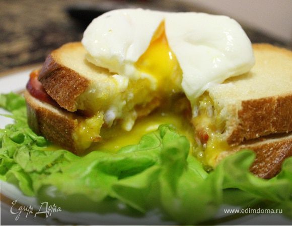 Бутерброд с яйцом пашот