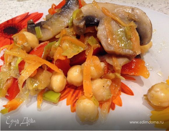 Теплый салат с нутом