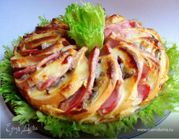 Яичный коблер с мясом и пряными вялеными помидорками Яичный коблер с мясом и пряными вялеными помидорками