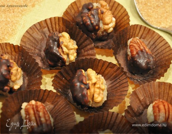 Конфетки с миндально-винной начинкой и кленовым сиропом