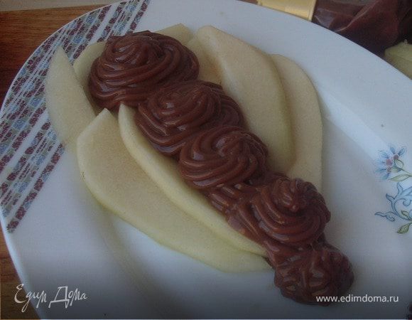 Груши с домашним шоколадным сыром