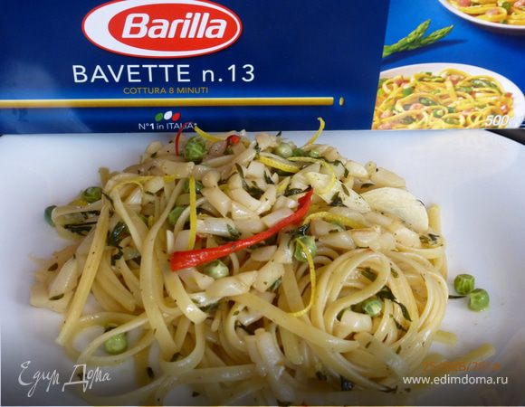 Баветте с кальмарами и зеленым горошком