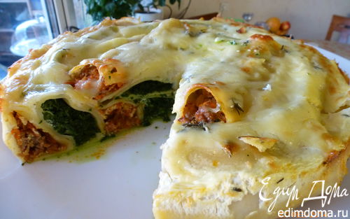 Рецепт Пирог из каннеллони с мясом и шпинатом