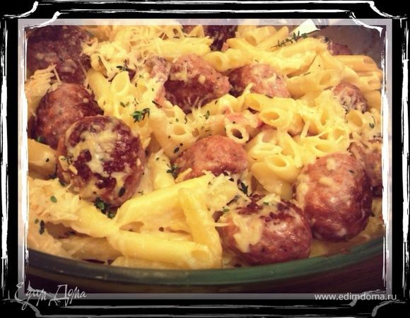 Пенне с мясными шариками в соусе Бешамель Пенне с мясными шариками в соусе Бешамель