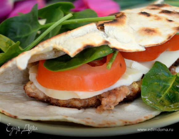 Пьядина с куриной отбивной Пьядина с куриной отбивной