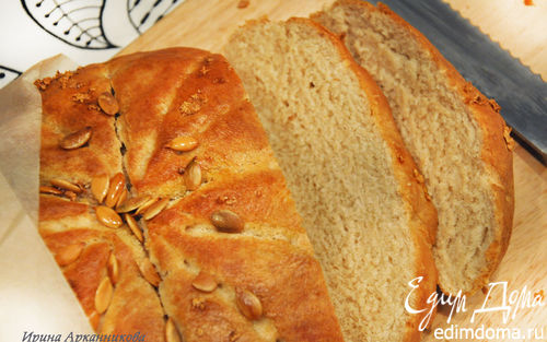 Рецепт Цельнозерновой хлеб с чесноком и тыквенными семечками