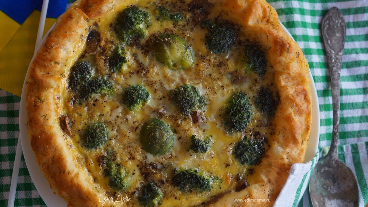 Картофельная запеканка с грибами и брокколи