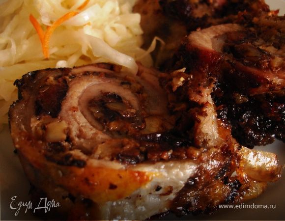 Мясной рулет с черносливом