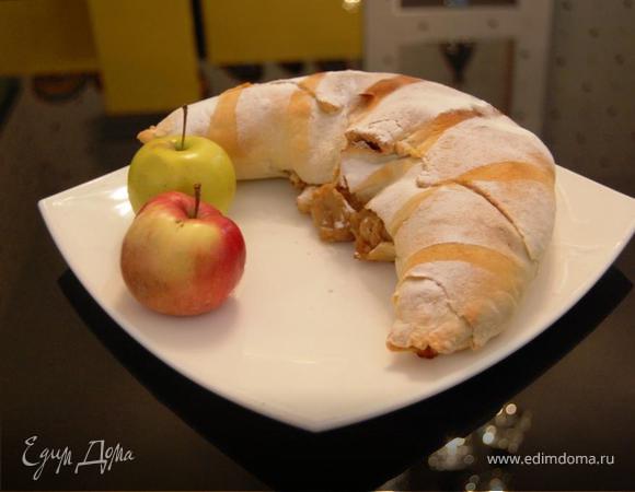 Постный яблочный рулет (українські страви)