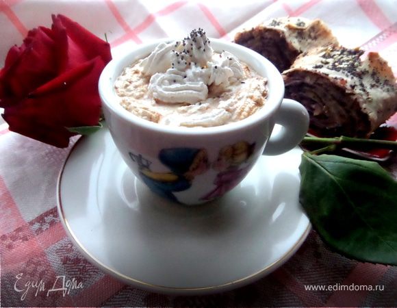 Карамельный кофе под сливочной шапочкой Карамельный кофе под сливочной шапочкой