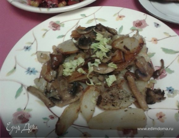 Жареный картофель с грибами