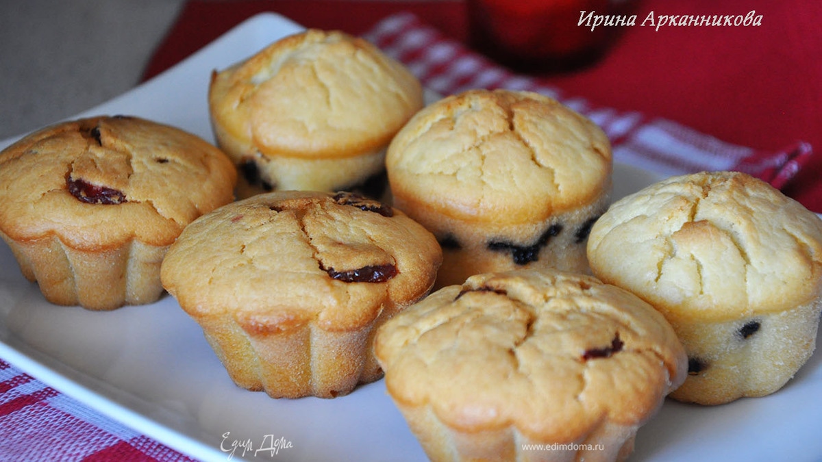 Йогуртовые кексы с вишней и шоколадом