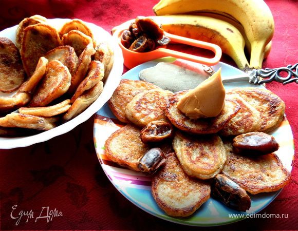 Оладушки с финиками и бананами (постные)