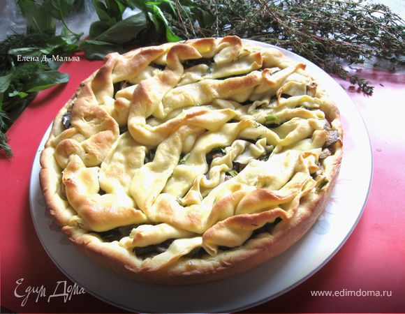 Пирог из заварного теста с грибами