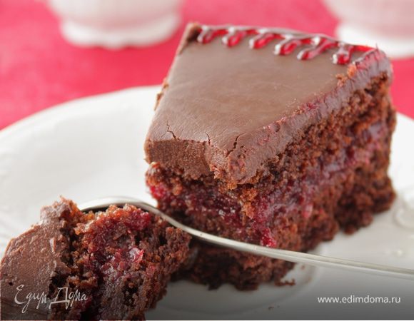 Шоколадно-брусничный торт Шоколадно-брусничный торт