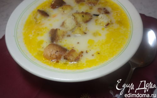 Рецепт Суп "Счастье Рокфора" с курицей, рисом и плавленым сыром