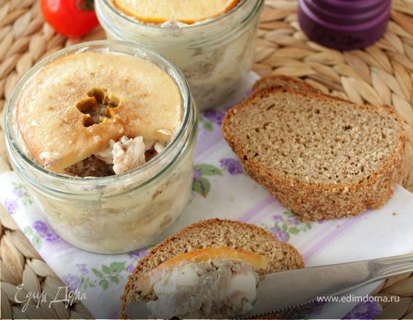 Террин из курицы и свинины с яблоком Террин из курицы и свинины с яблоком