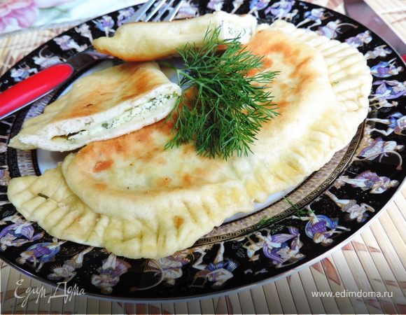 Лепешки на простокваше "Весенние" с творогом и зеленью Лепешки на простокваше "Весенние" с творогом и зеленью