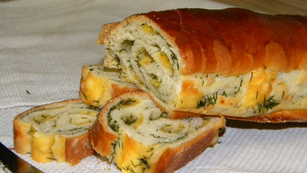 Закусочный хлеб с сыром и укропом