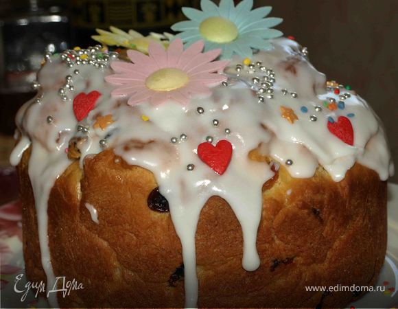 Кулич пасхальный с изюмом Кулич пасхальный с изюмом