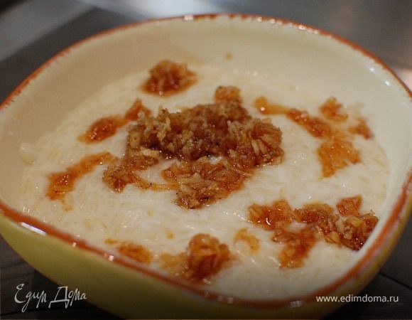 Рисовая каша с шоколадом и кокосовой карамелью 