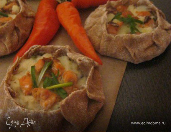 Карельские пирожки с картофелем и рыбой Карельские пирожки с картофелем и рыбой