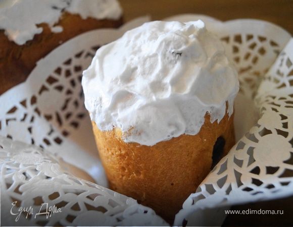 Кулич Пасхальный на взбитых яйцах с заварной глазурью Кулич Пасхальный на взбитых яйцах с заварной глазурью