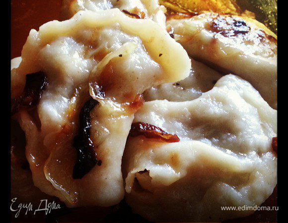 Пасхальные вареники с капустой и карамелезированным луком Пасхальные вареники с капустой и карамелезированным луком