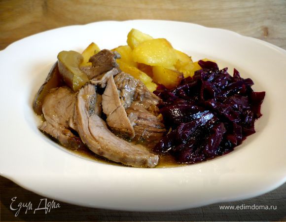 Жаркое из барашка с грушами и петрушкой