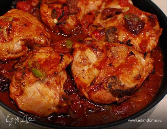 Курица в томатно-оливковом соусе