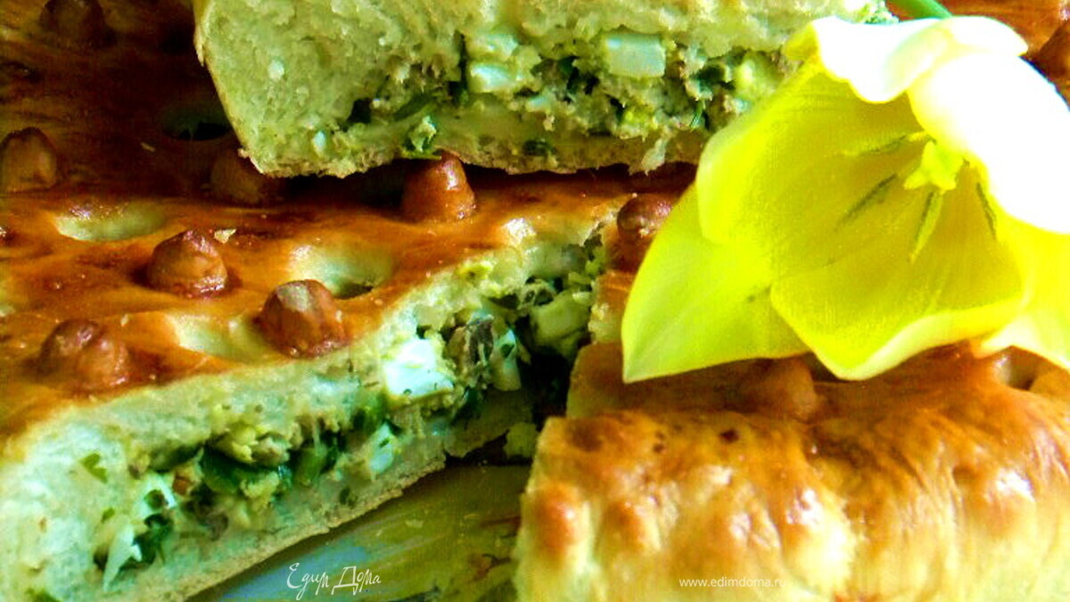 Пирог с рыбкой и яйцом