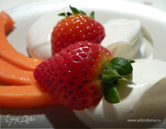 Нежный творожный крем-десерт с маскарпоне и папайей Нежный творожный крем-десерт с маскарпоне и папайей