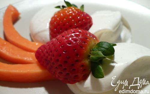 Рецепт Нежный творожный крем-десерт с маскарпоне и папайей