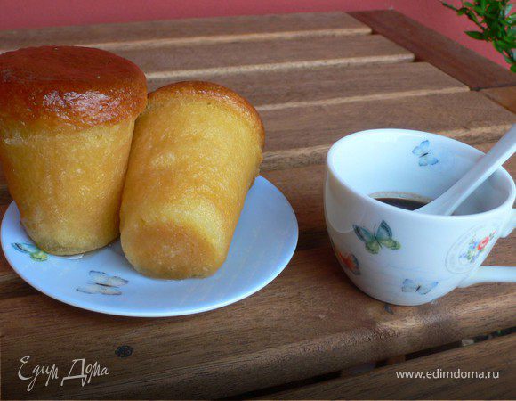 Ромовые бабки по-неаполитански (Babà napoletano al rum) Ромовые бабки по-неаполитански (Babà napoletano al rum)
