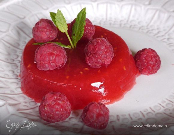 Малиновое желе с пузырьками Малиновое желе с пузырьками