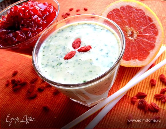 Напиток "Шпинатно-витаминное безобразие"