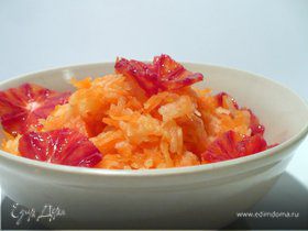 Легкий влажный морковный салат с яблоками и красными апельсинами