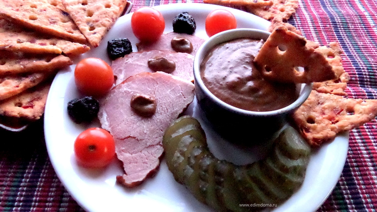 Сливочный соус с черносливом