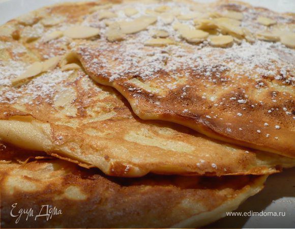 Яблочные блины с миндалем и корицей